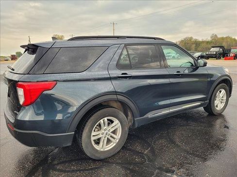 Certified 2024 Ford Explorer XLT w/ Equipment Group 202A AWD/4WD image 5
