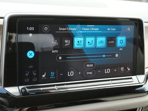 Certified 2025 Volkswagen Atlas SE AWD/4WD image 24
