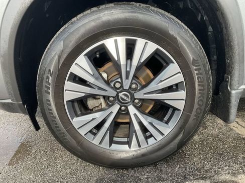 Certified 2023 Nissan Rogue SV w/ SV Premium B Package image 9