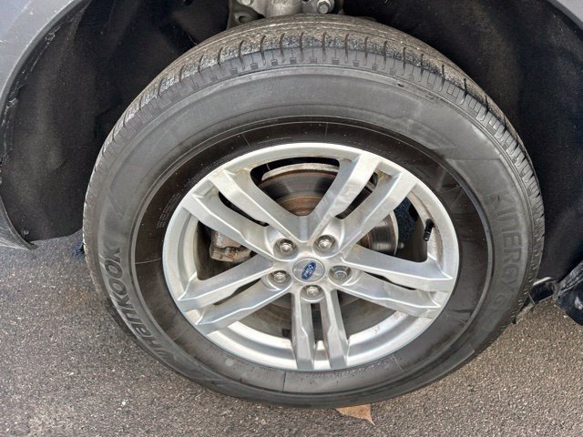 Used 2023 Ford Explorer XLT AWD/4WD image 54