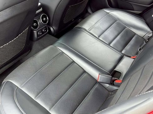 Used 2018 Kia Stinger GT2 image 21