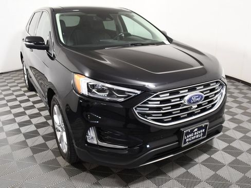 Used 2022 Ford Edge Titanium w/ Equipment Group 301A AWD/4WD image 9
