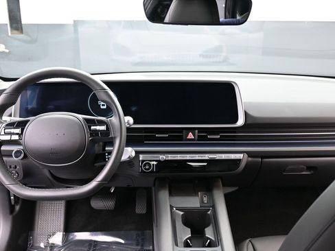 Used 2024 Hyundai Ioniq 6 SEL image 9