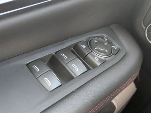 Used 2025 GMC Yukon AT4 Ultimate image 19