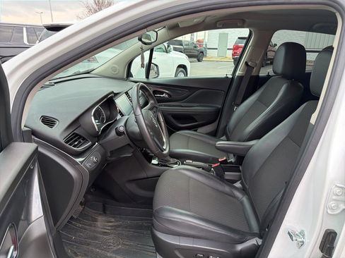 Used 2020 Buick Encore Preferred image 11