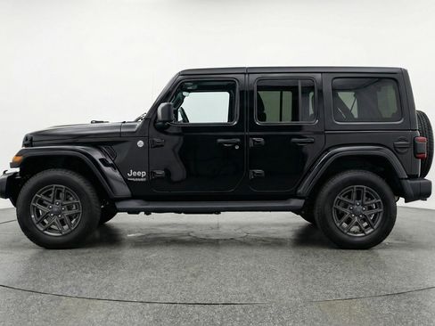 Used 2025 Jeep Wrangler Sport S image 5