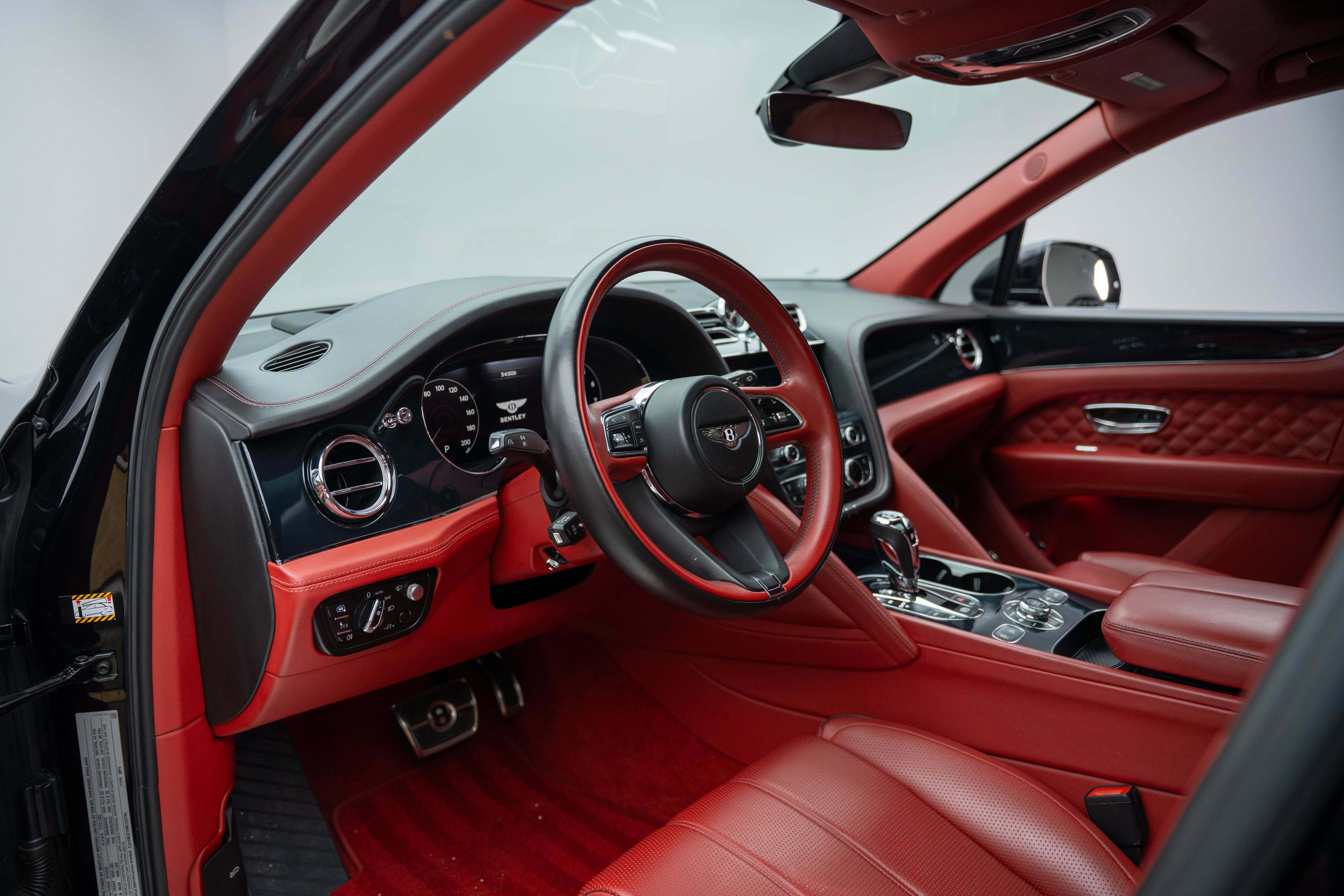 Used 2021 Bentley Bentayga w/ First Edition Specification AWD/4WD image 15