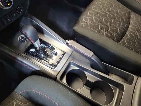 Used 2024 Mitsubishi Outlander Sport AWD image 26