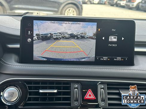 Used 2023 Genesis G70 2.0T image 29