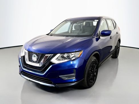 Used 2020 Nissan Rogue S FWD image 4
