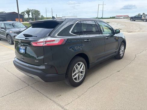Used 2023 Ford Edge SEL AWD/4WD image 4