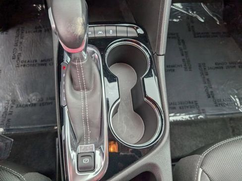 Used 2024 Buick Encore GX Avenir w/ Avenir Convenience Package AWD/4WD image 21