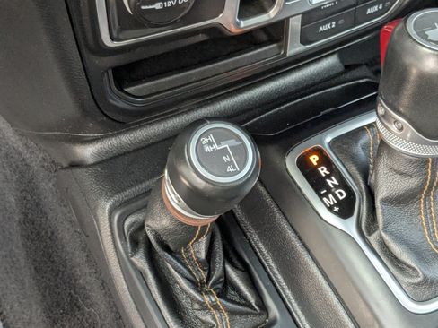 Used 2021 Jeep Wrangler Unlimited Sahara AWD/4WD image 41