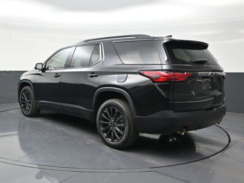 Used 2023 Chevrolet Traverse RS image 3