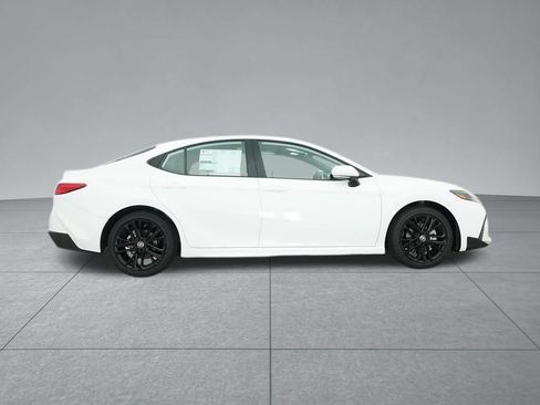 Used 2025 Toyota Camry SE w/ Multimedia Upgrade Package FWD image 31