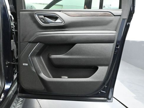 Used 2021 Chevrolet Suburban Z71 w/ Rear Media and Nav Package image 48