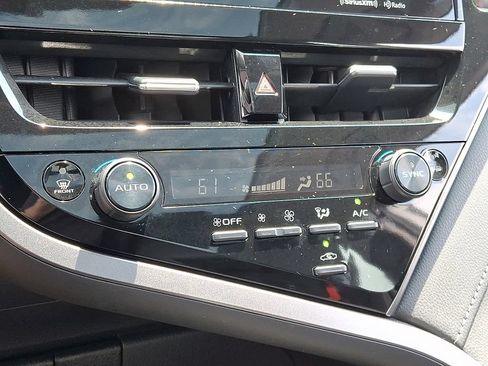 Certified 2022 Toyota Camry XLE AWD/4WD image 19