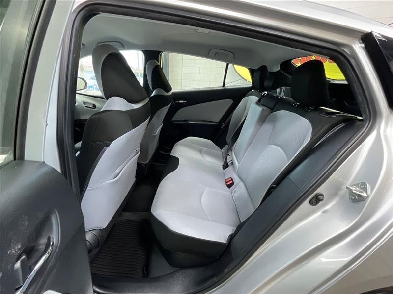 Used 2022 Toyota Prius LE FWD image 22