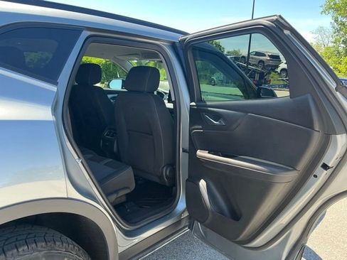 Used 2024 Chevrolet Blazer LT w/ Convenience Package FWD image 18