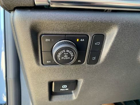 New 2025 Ford Expedition Tremor image 17