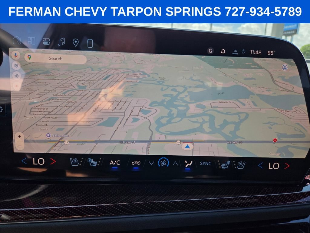 New 2026 Chevrolet Traverse RS w/ LPO, Floor Liner Package FWD image 27