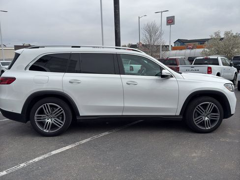 Used 2025 Mercedes-Benz GLS 450 4MATIC image 4