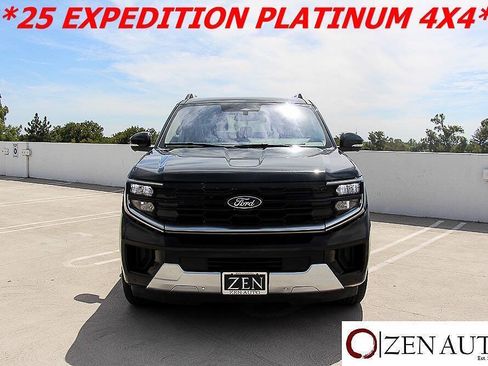 Used 2025 Ford Expedition Max Platinum AWD/4WD image 2