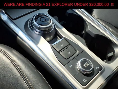 Used 2021 Ford Explorer XLT w/ Equipment Group 202A AWD/4WD image 19