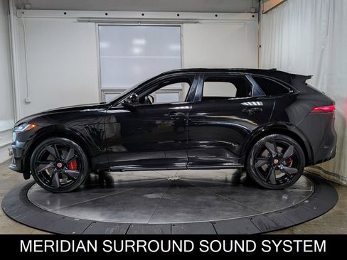 Used 2022 Jaguar F-PACE SVR image 5