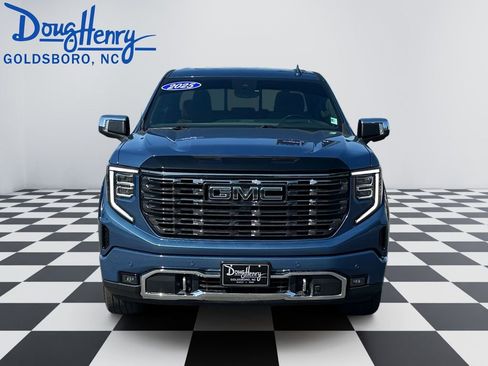 Used 2025 GMC Sierra 1500 Denali Ultimate AWD/4WD image 8