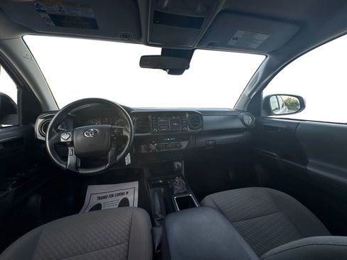 Used 2022 Toyota Tacoma SR image 17