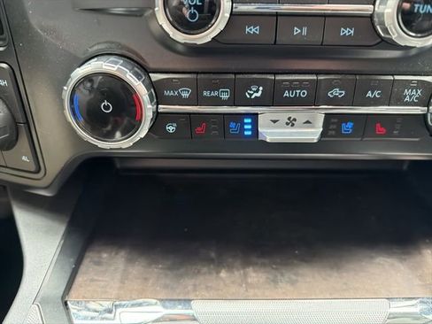 Certified 2023 Ford F450 Lariat w/ Lariat Ultimate Package image 45