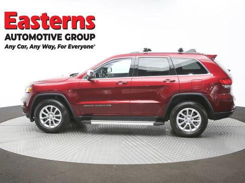 Used 2021 Jeep Grand Cherokee Laredo w/ Security & Convenience Group image 60
