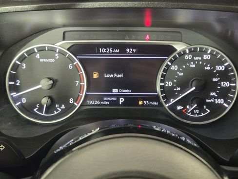 Used 2023 Nissan Rogue SL FWD image 16