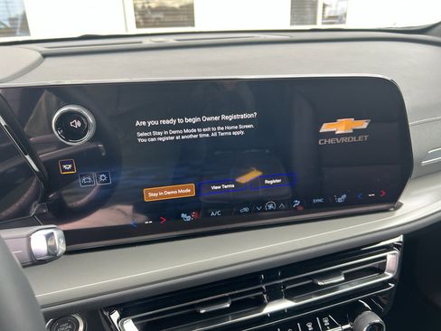 New 2026 Chevrolet Traverse LT image 15