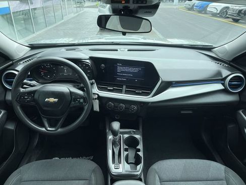 Certified 2024 Chevrolet Trax LS w/ Driver Confidence Package FWD image 18