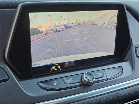 Used 2020 Chevrolet Blazer LT FWD image 13
