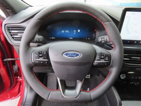 Used 2023 Ford Escape ST-Line Elite w/ Premium Technology Package image 4