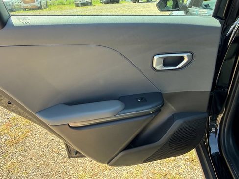 Used 2025 Kia K4 FWD image 35