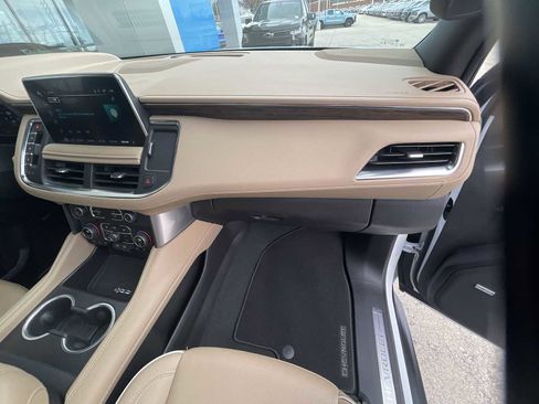 Used 2024 Chevrolet Suburban Premier w/ Premium Package 2 image 29