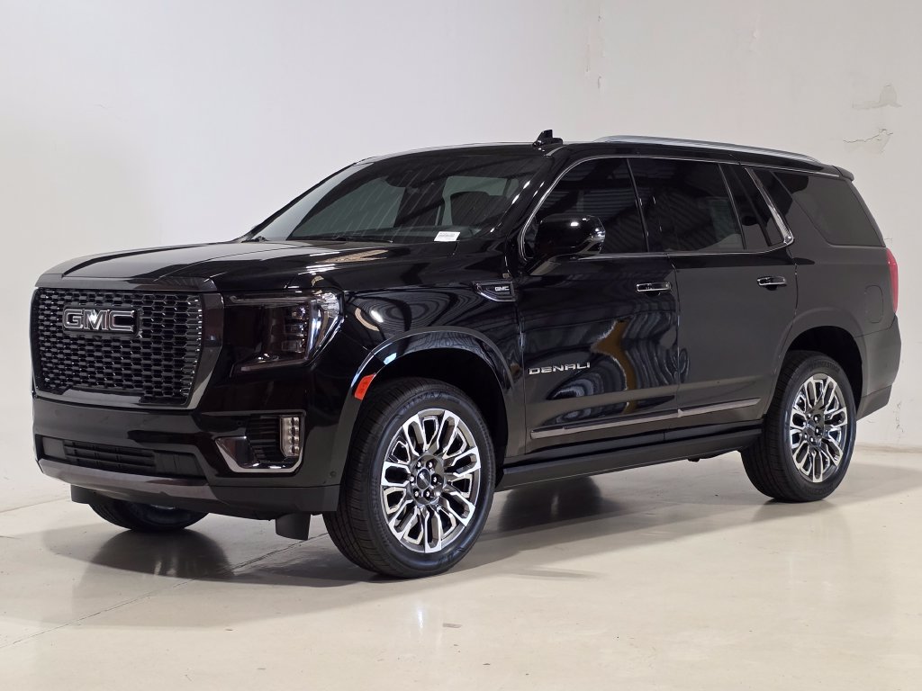 Used 2024 GMC Yukon Denali Ultimate w/ LPO, Floor Liner Package AWD/4WD image 1