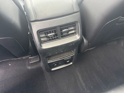 Used 2024 Ford Edge SEL w/ Convenience Package image 18