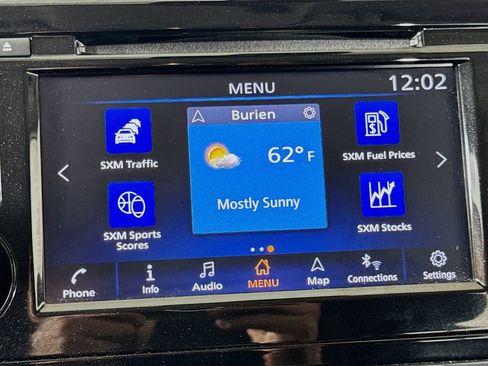 Used 2020 Nissan Rogue SV w/ Premium Package AWD/4WD image 18