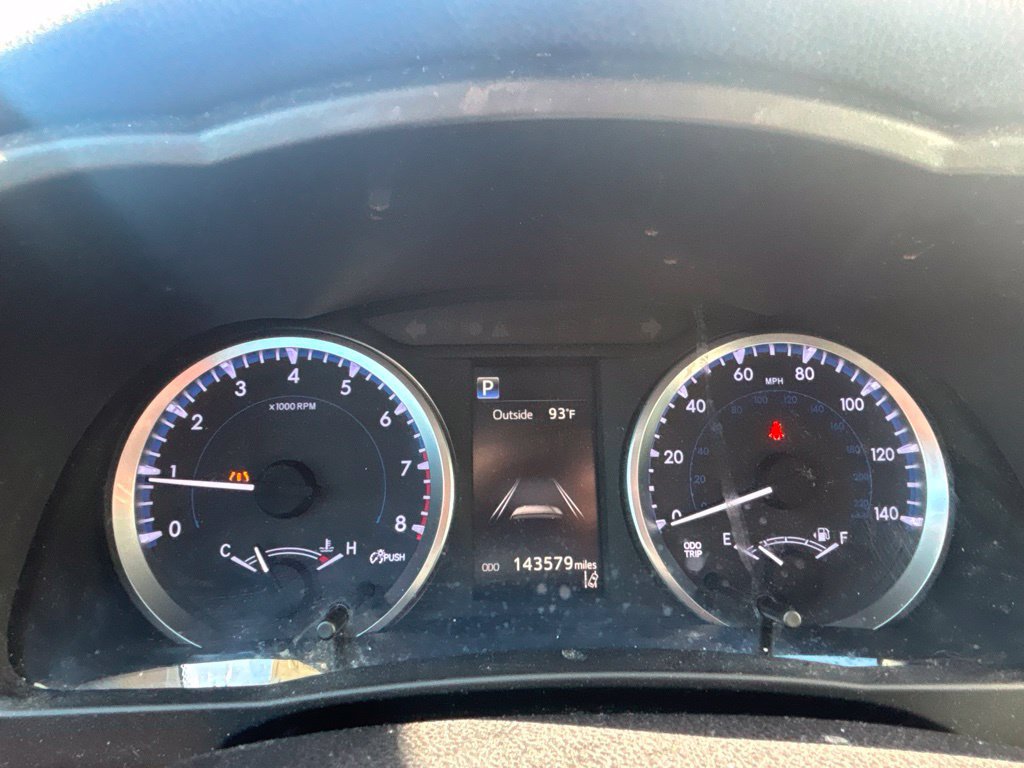 Used 2017 Toyota Highlander LE FWD image 19