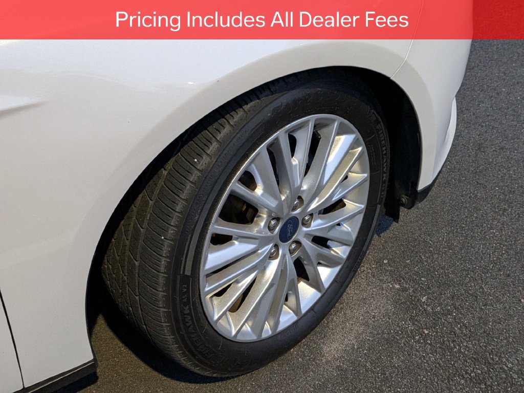 Used 2018 Ford Focus Titanium w/ Titanium Technology Package FWD image 8