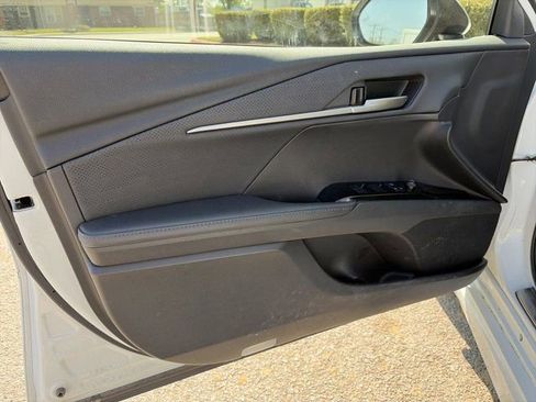 Used 2025 Toyota Camry XSE w/ Premium Plus Package image 13