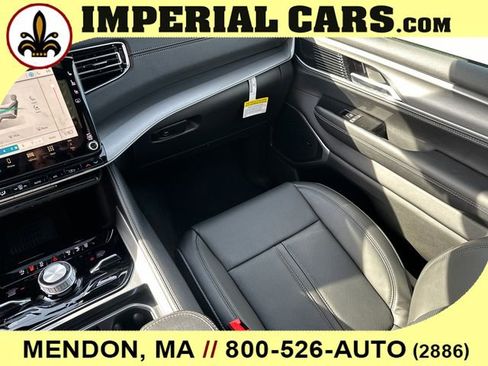 New 2026 Jeep Grand Wagoneer 4WD image 21