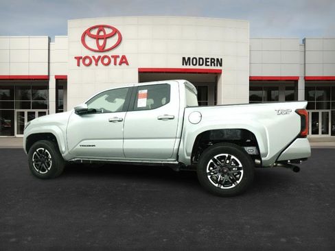 New 2025 Toyota Tacoma TRD Sport image 12