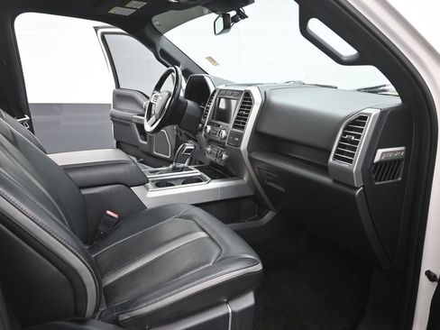 Used 2018 Ford F150 Platinum w/ Equipment Group 701A Luxury AWD/4WD image 24
