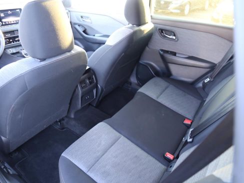 Used 2023 Nissan Rogue SV image 19